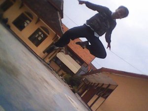 227135_219523644725896_1540979_n