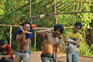 577684_445790008765924_301531092_n