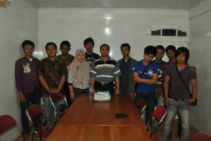 69286_445806945430897_1265593207_n