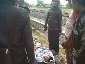 sepeda motornya revoAT