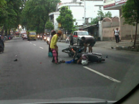 tabrakan.͡▹​ _za En aL_