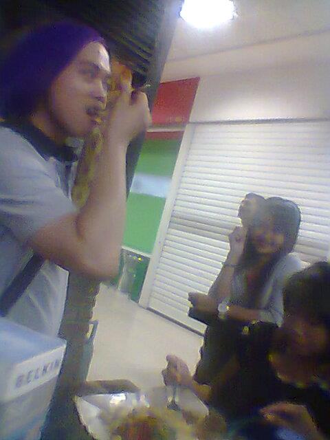 598850_510560245622233_127213425_n