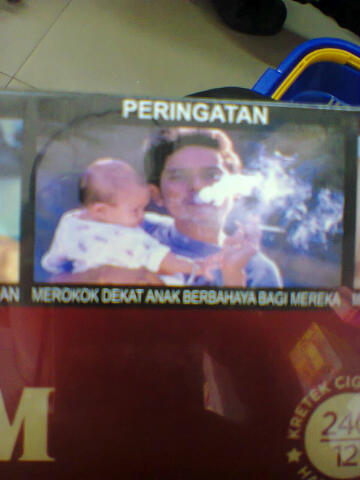 merokok dekat mereka berbahaya bagi mereka