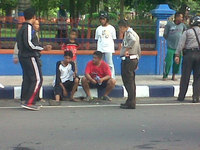 IMG-20140521-01993.jpg pelaku yang sembrono