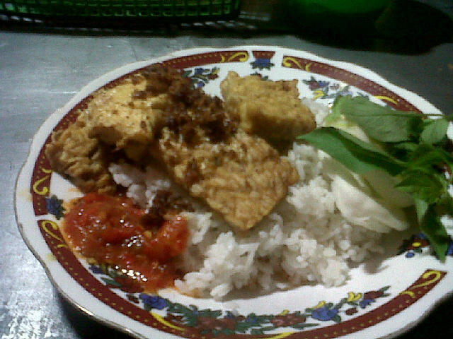 Nasi Tempe Penyet