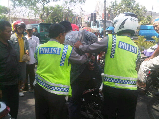 di bawa ke polsek mbah ratu