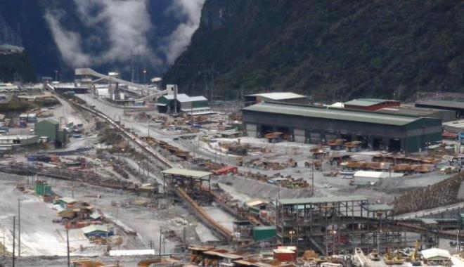 146356_pt-freeport-indonesia-menghentikan-operasional-penambangannya_663_382