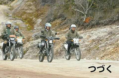 Bapak Jokowi naik KLX tinjau trans Papua,,, 